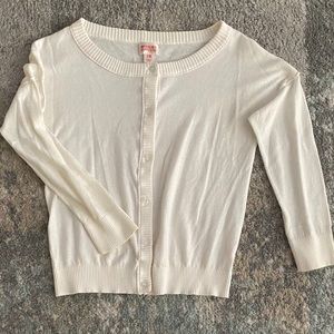 Mossimo Supply Co. Sweaters - Nice soft stretchy off white 1/4 sleeve cardigan Mossimo Supply Co. Sweaters - Nice soft stretchy off white 1/4 sleeve cardigan